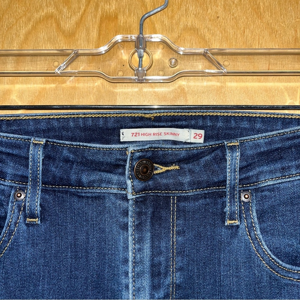 Levi’s 721 Dark Wash High-Rise Skinny Jeans 29”. EUC. Size 29/8 - Picture 3 of 4